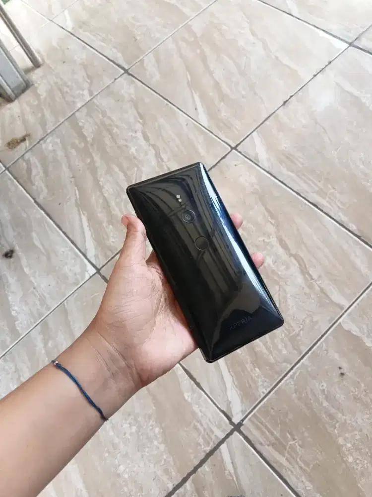 Jual sony experia xz2 keadaan mati