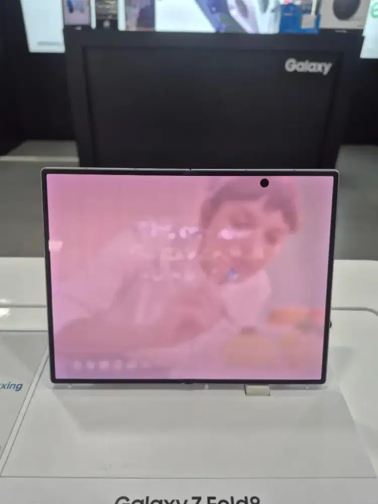 Galaxy Z fold 8 Lounch Offer