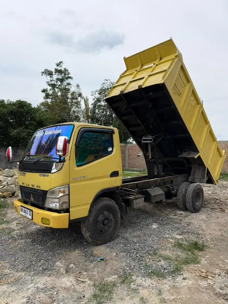 Canter Dump Truck FE 75