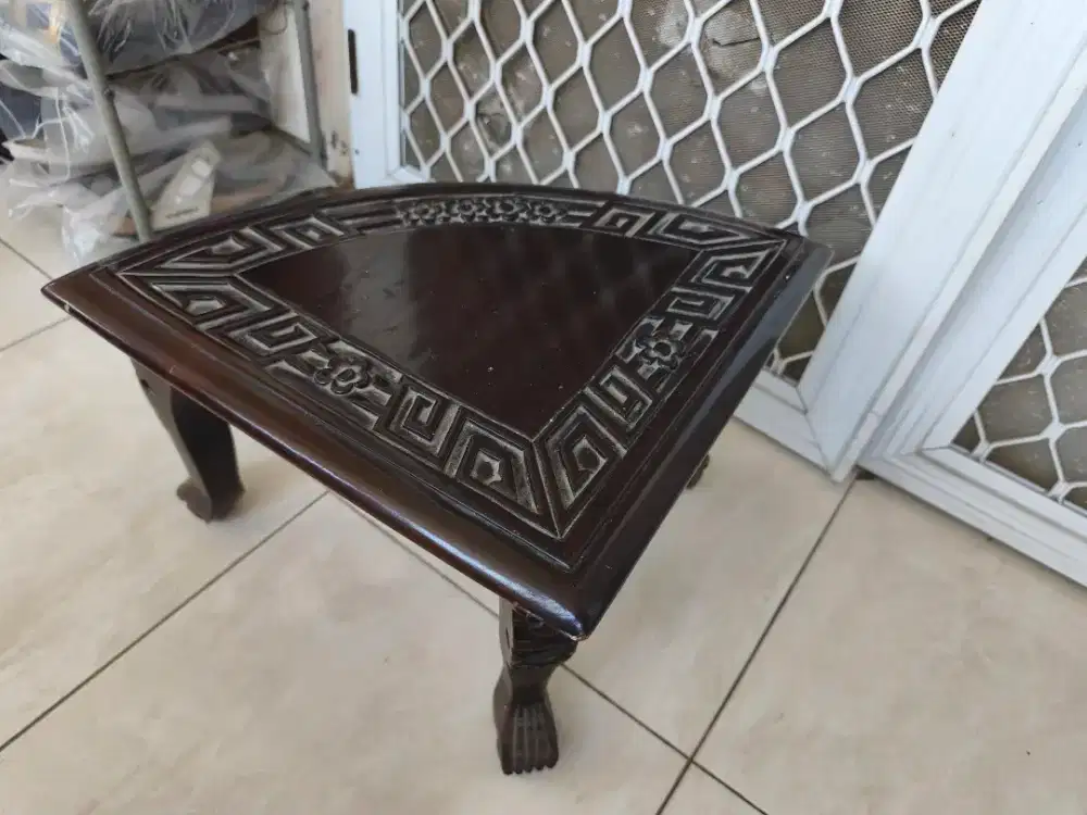 Dijual meja kecil estetik