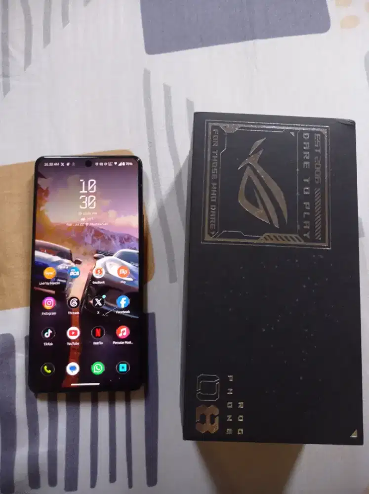 Asus ROG Phone 8 12/256 GB SECOND Garansi Resmi Indonesia
