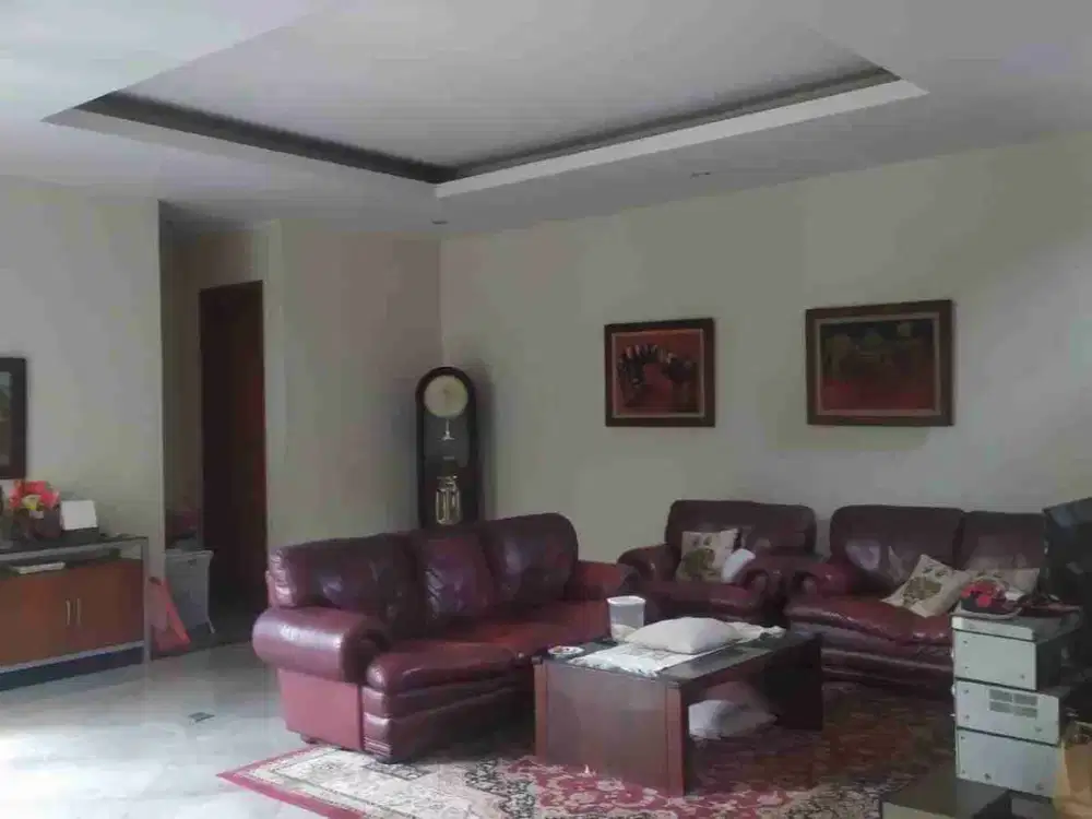 Dijual Rumah 2 Lt di Hang Jebat Kebayoran Baru