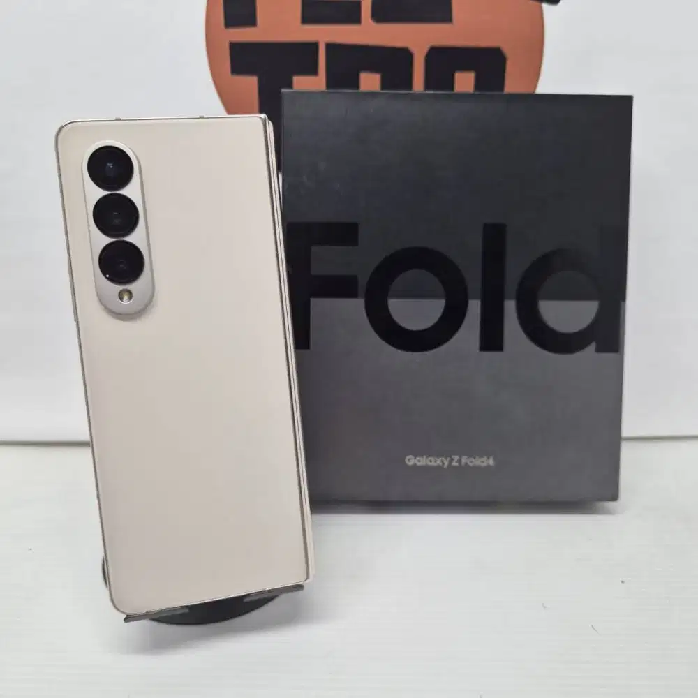 Samsung Z Fold 4 FULLSET 12/512GB No Minus MULUS LIKE NEW