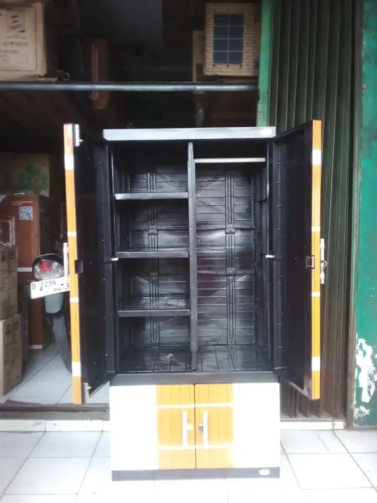 Lemari plastik bandung