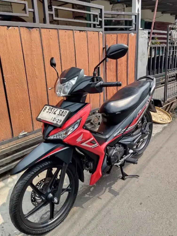 Honda supra x tahun 2024