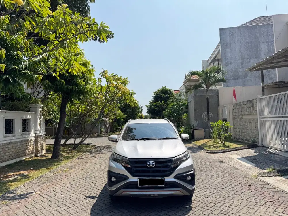 Toyota Rush 1.5 S TRD Sportivo Matic 2021 Silver Facelift Plat L