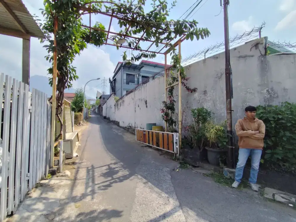 KOST 11 KAMAR DI KOTA BATU 5 MENIT ALUN ALUN 850 JT
