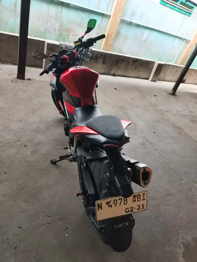 Kawasaki z250sl tahun 2014