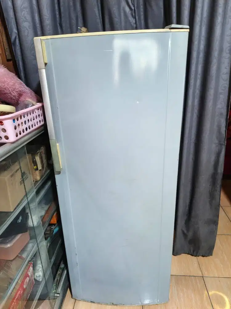 kulkas 1 pintu sharp ukuran tinggi