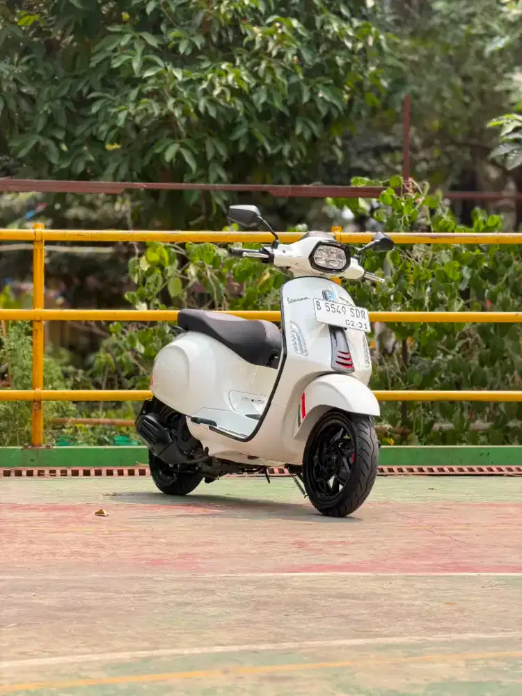 VESPA SPRINT S NEW MODEL150 IGET ABS LED TH 2025 PERFECT CONDITION!