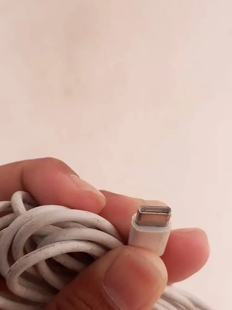 kabel iphone original C to L