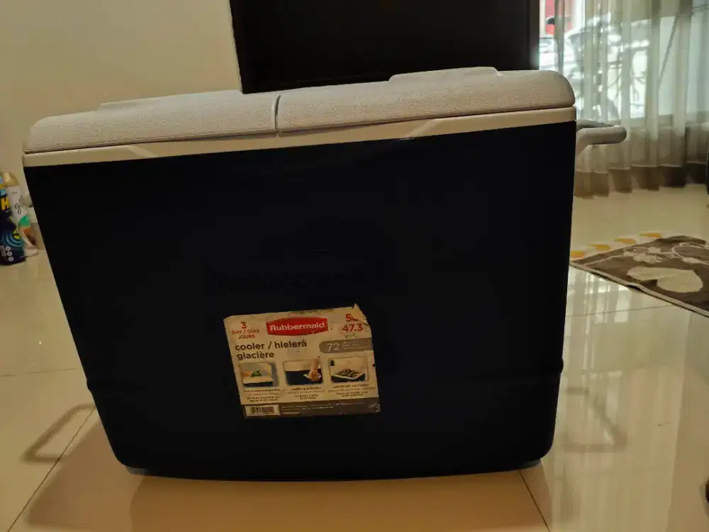 Cooler box Merk Rubbermaid 47.3 Liter