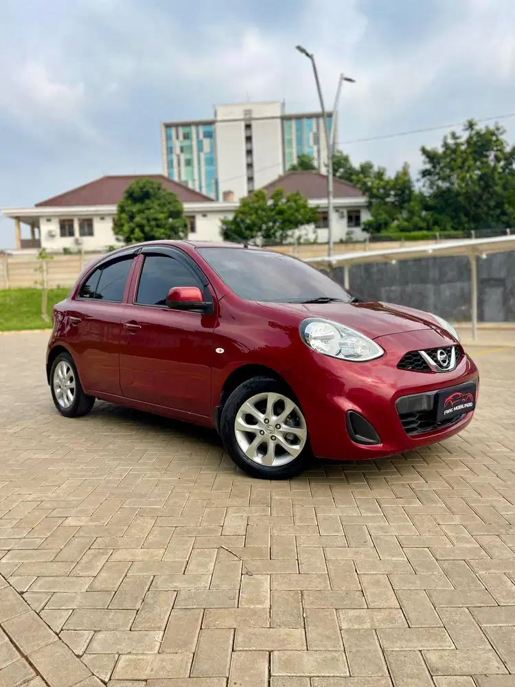 Nissan March 1.2 L AT 2016