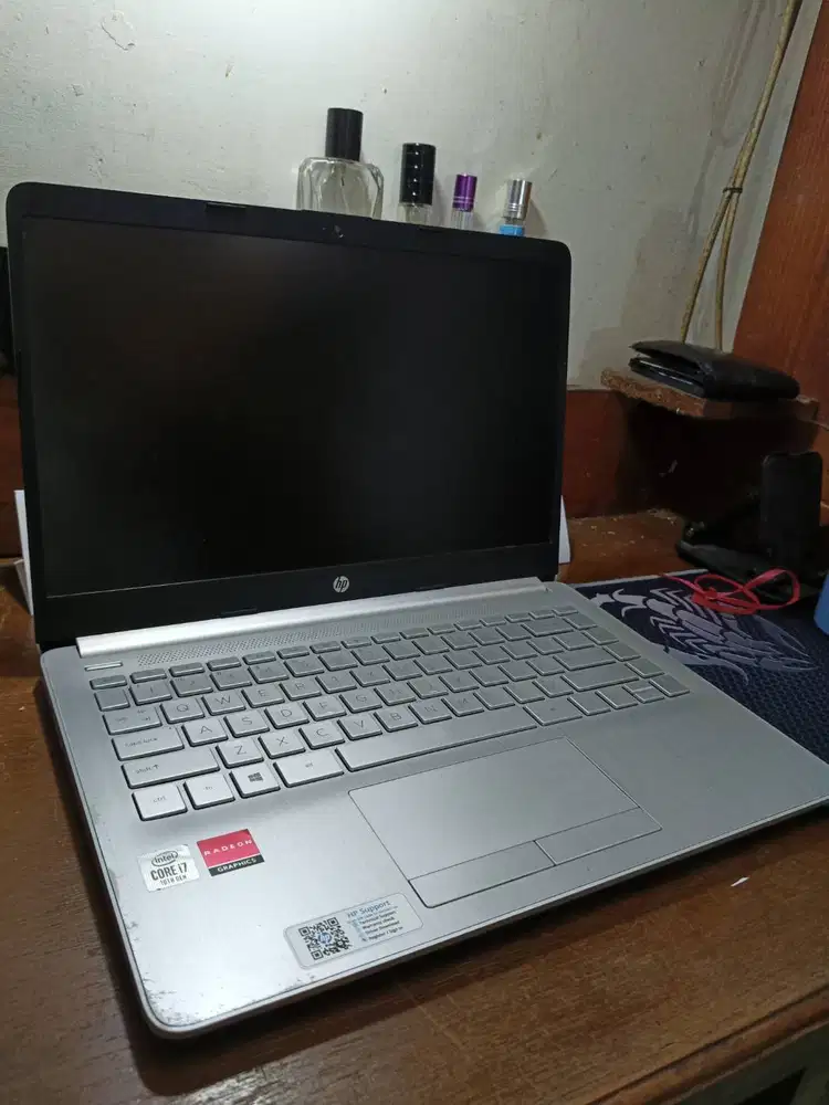 HP 14s Slim Core i7 Gen 10 - RAM 16GB - SSD 512GB - AMD Radeon 530 2GB