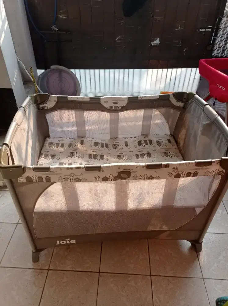 Dijual CEPAT baby box JOIE /tempat tidur bayi  JOIE
