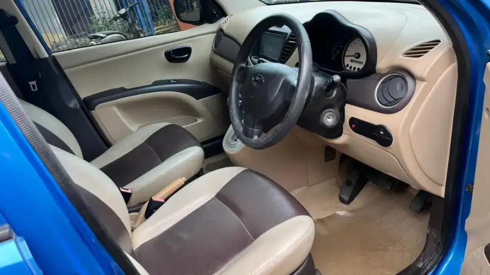 Jual atau barter sedan toyota