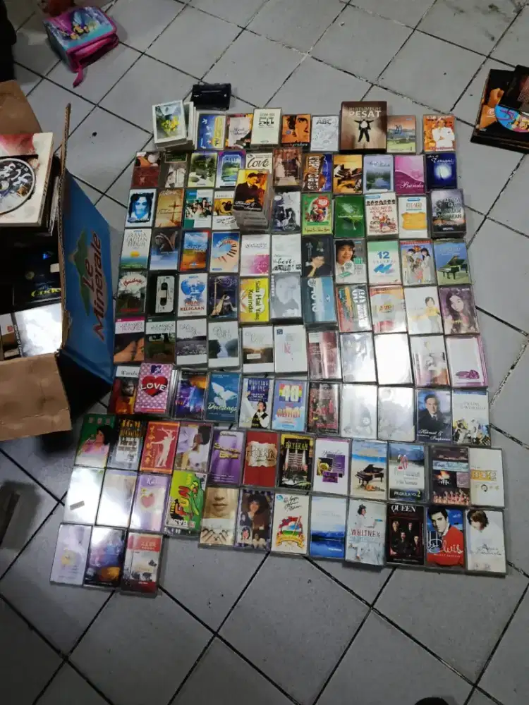 Dijual all kaset pita dan dvd