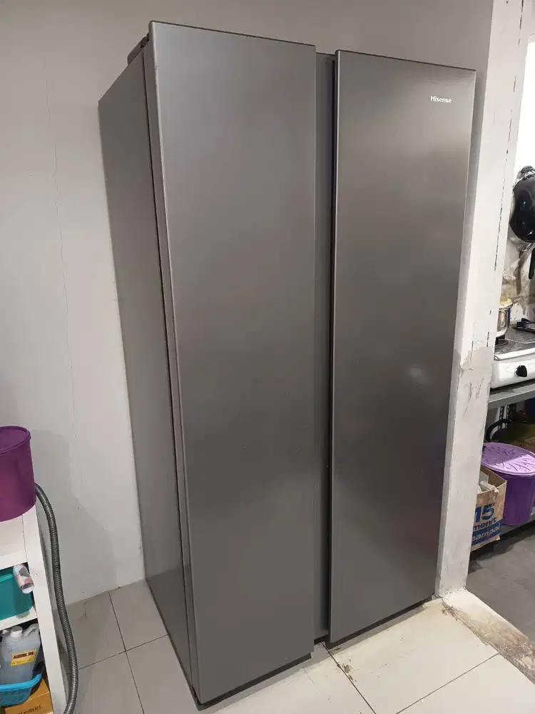 Kulkas hisense side by side