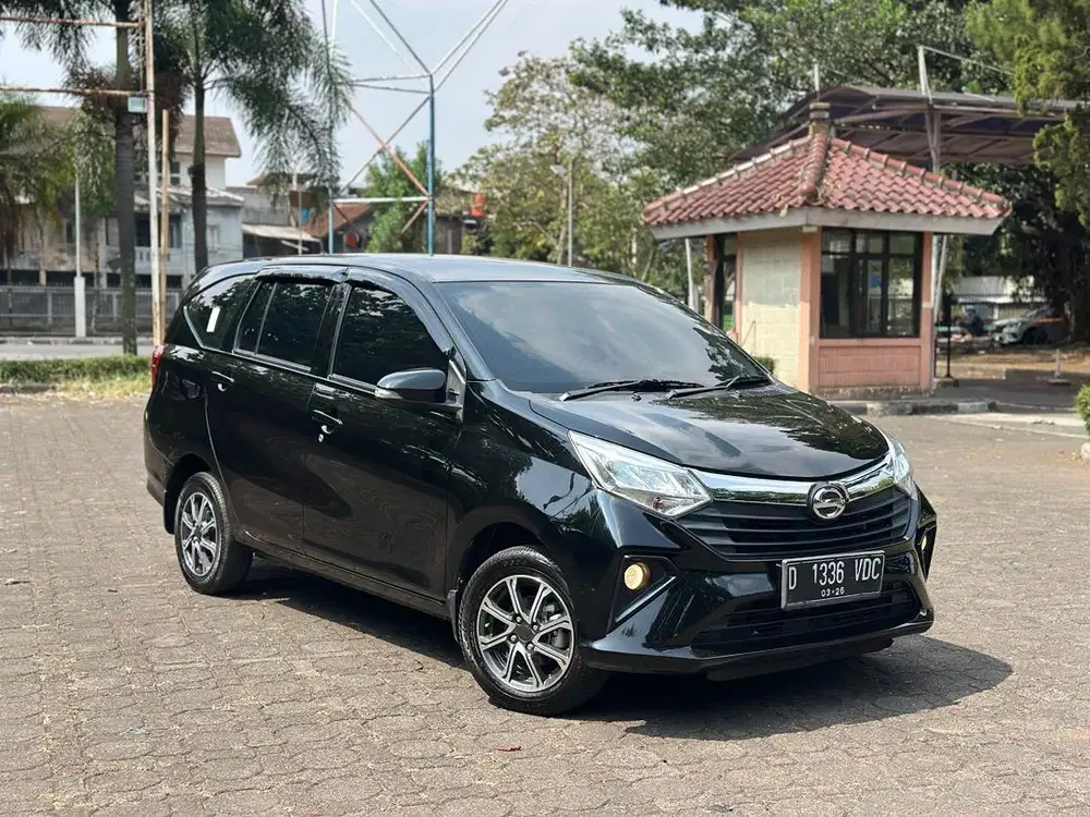 Daihatsu Sigra R 1.2 MT 2021