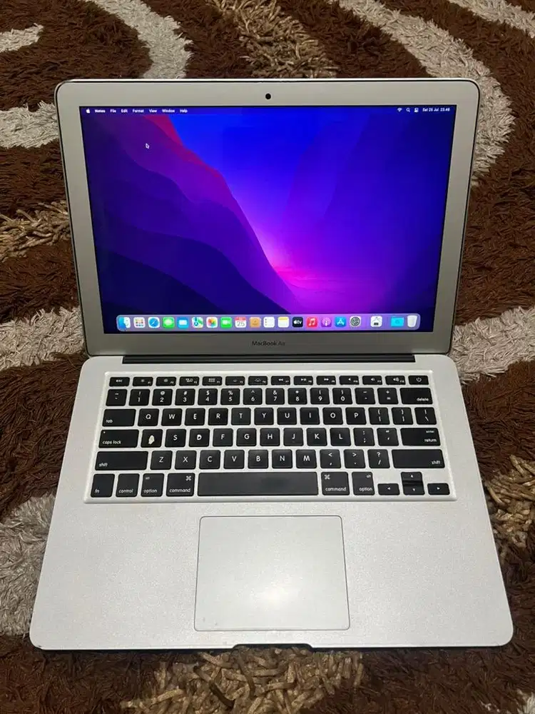 Macbook air 2017 8/128 gb unit charger