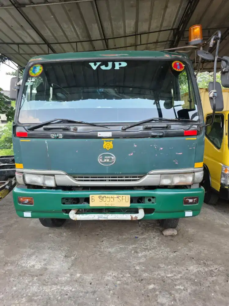 UD TRUCKS PK 260 CT HEAD TANGKI