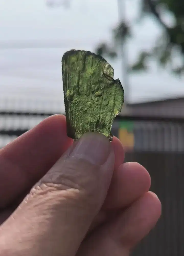 Liontin Moldavite asli