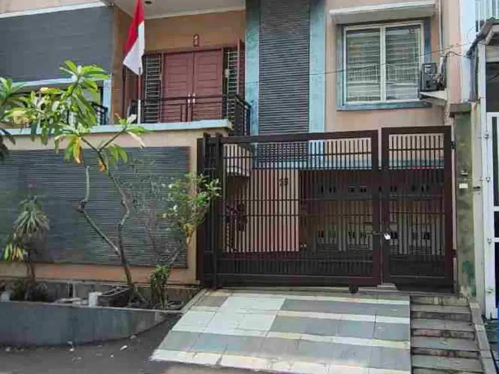 Rumah 3 Lantai di Pluit Jakarta