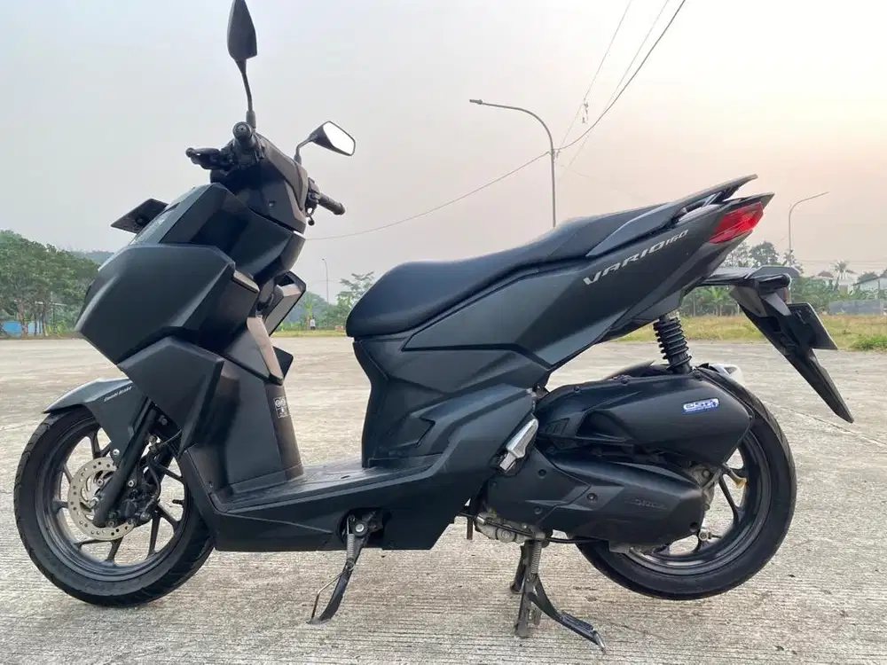 honda vario 160 tahun 2023