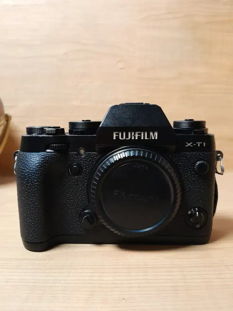 FUJIFILM XT1 MULUS BERGARANSI