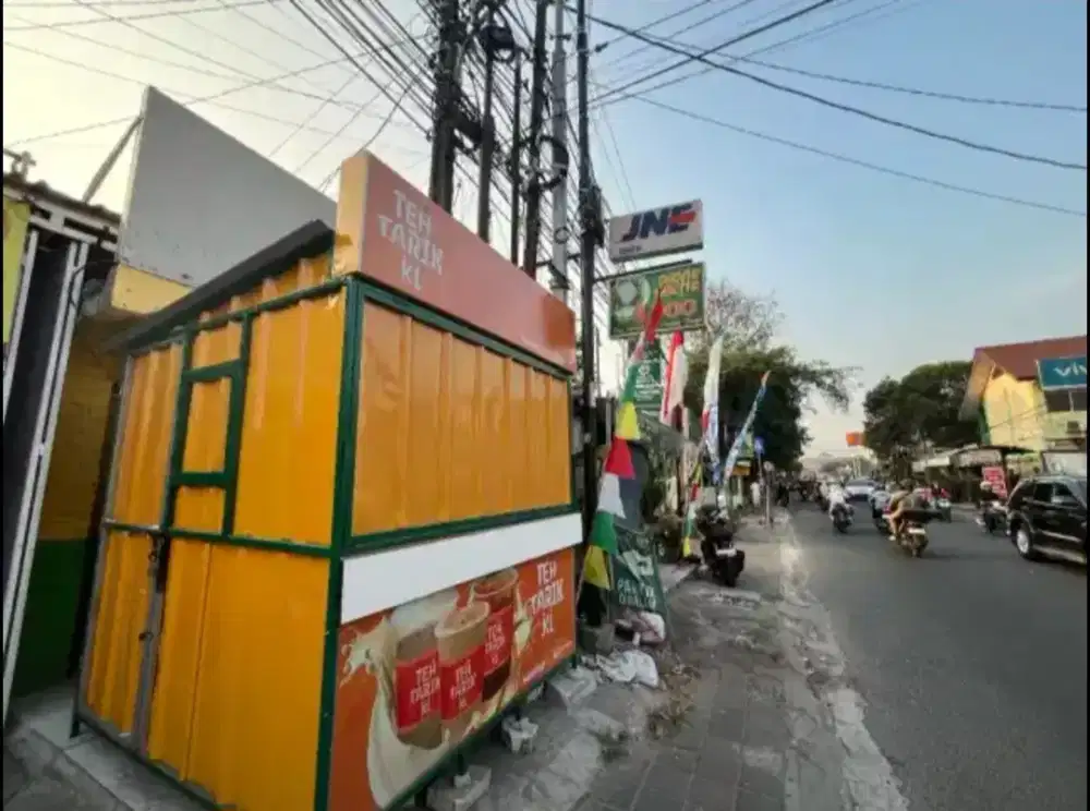 DIJUAL! Booth Strategis & Siap Jualan! Di Pinggir Jalan Raya Utama.