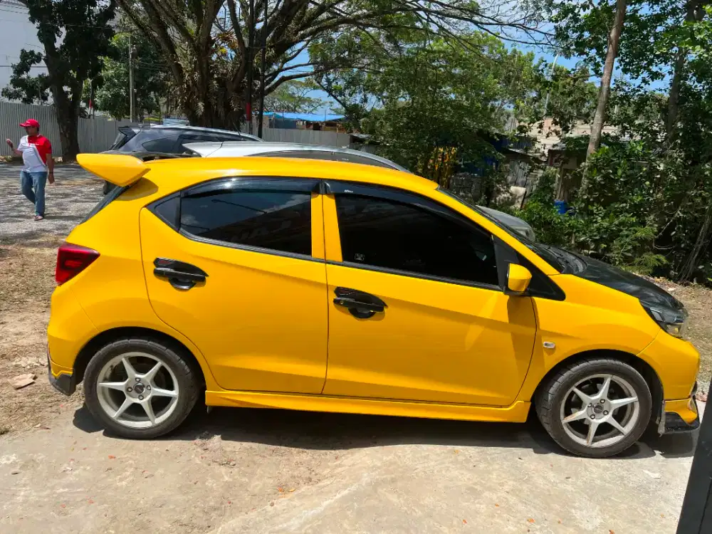 Brio  Metik 2023 mulus terawat
