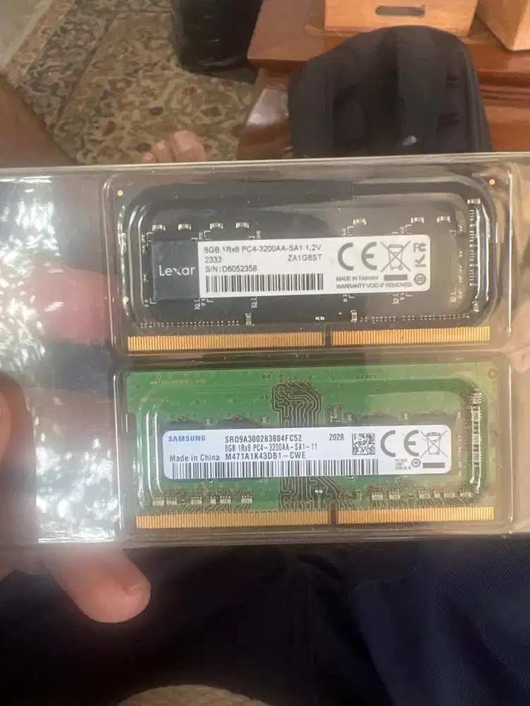 RAM 8 GB 3200 Samsung dan Lexar