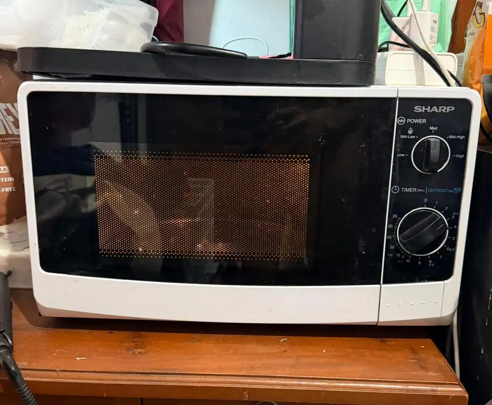 DIJUAL SHARP MICROWAVE R 220 MA WH 20LITER 450Watt