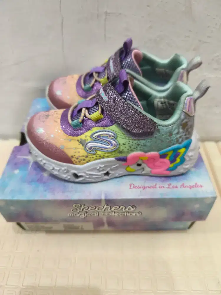 Sepatu Skechers Anak Magical Collection