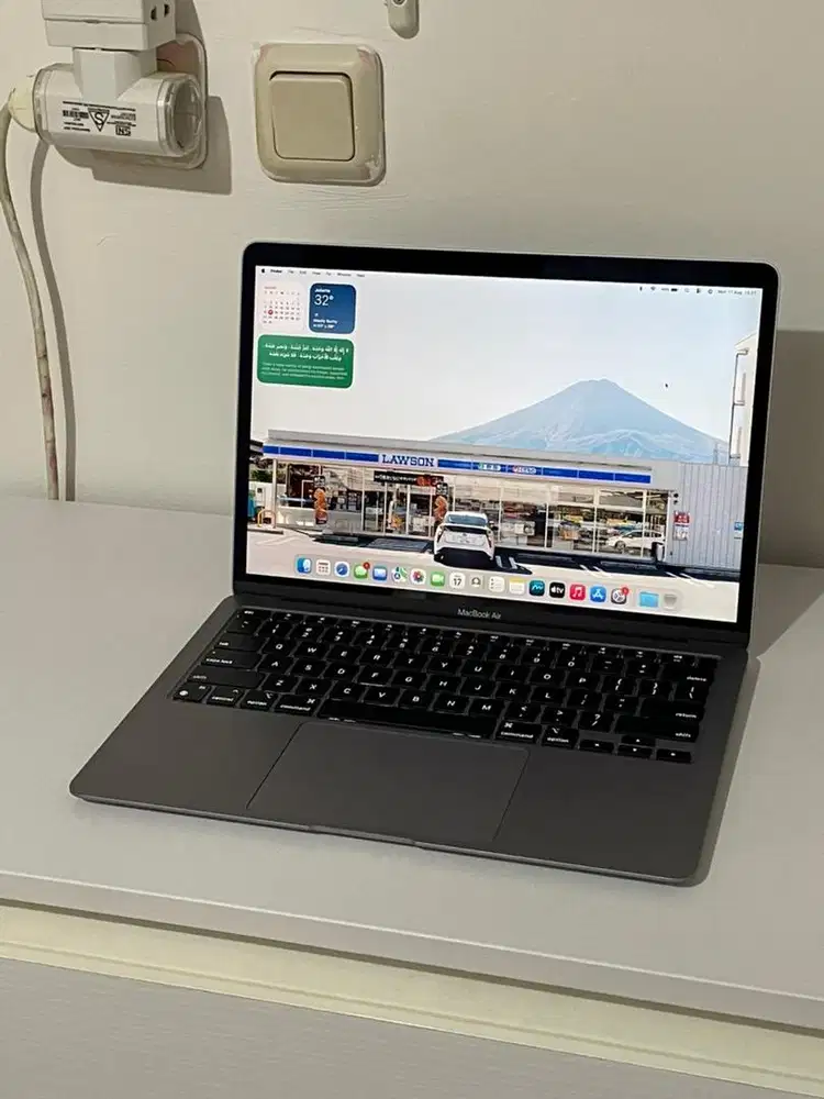 MacBook Air 2020 M1 8/256