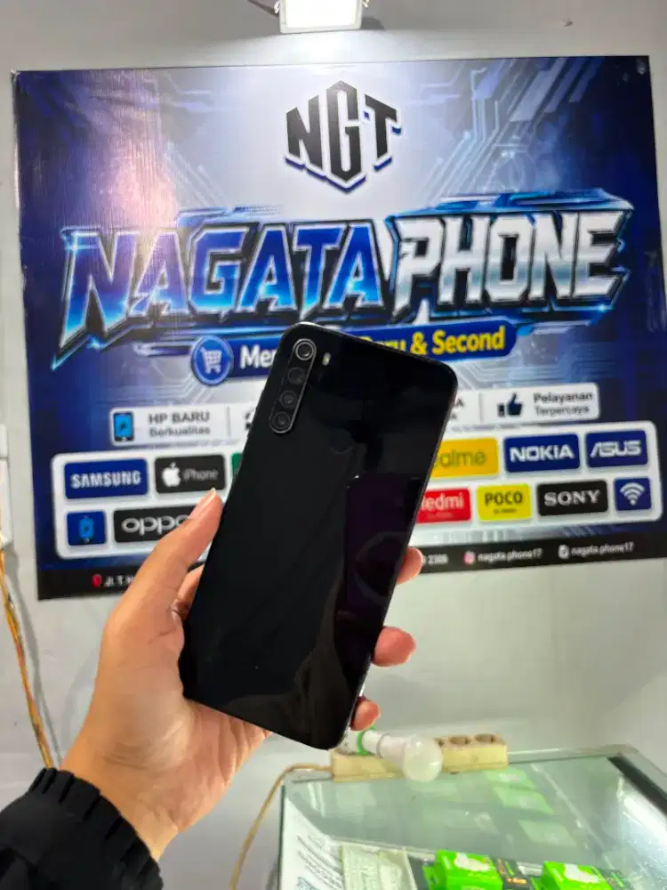 Redmi note 8  4/64 mulus