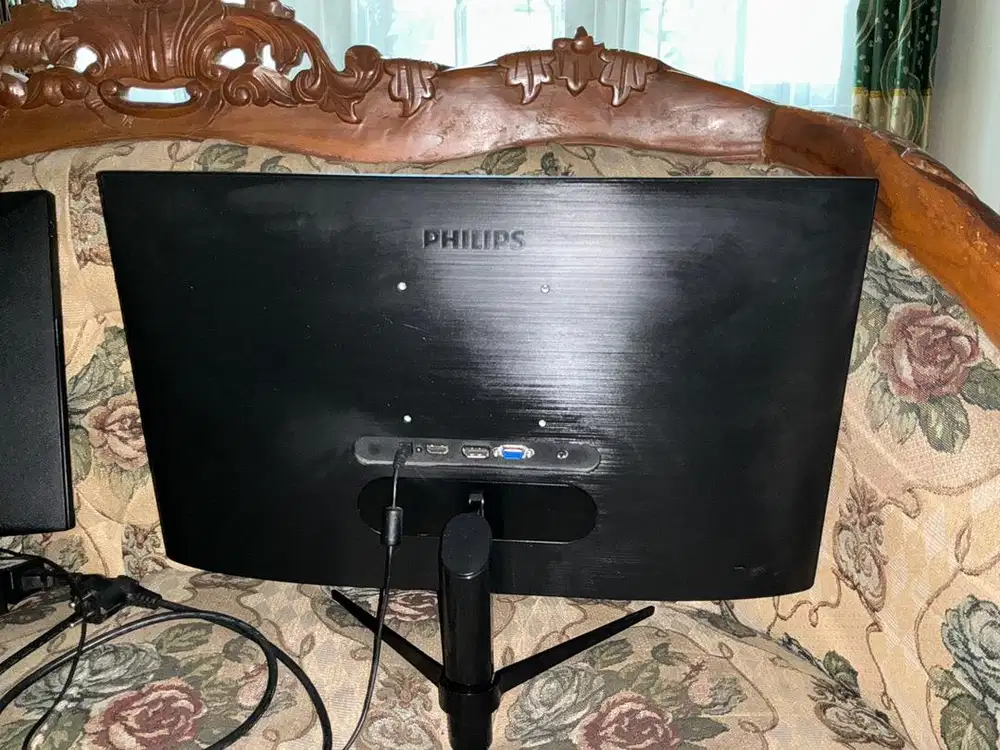 Monitor Philips 22 Inch (21.5) Full HD Slim Mulus Siap Pakai