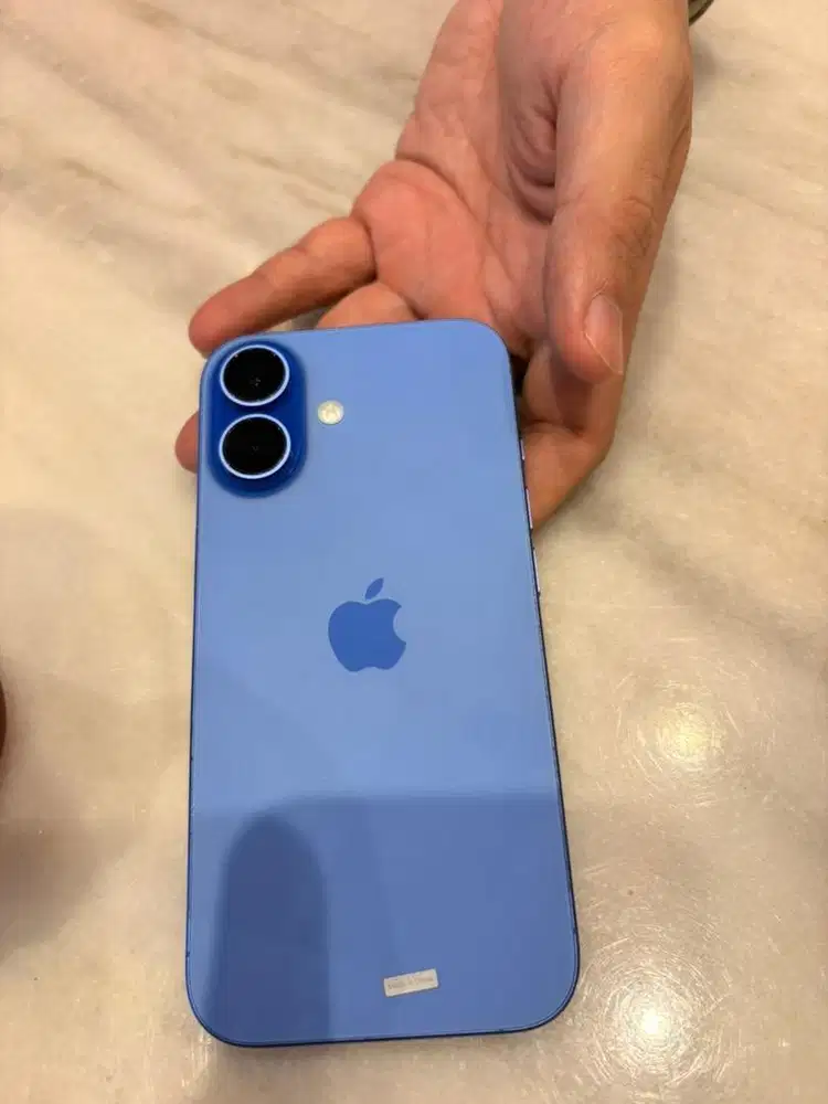 Iphone 16 blue 128 garansi digimap