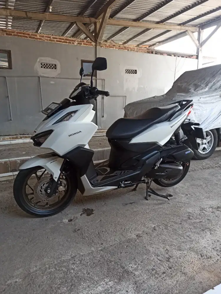 Vario 160 ABS kmplit km low 9 ribu