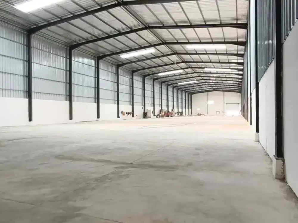 Disewa Gudang Brand New tinggi 12 meter di Sepatan Tangerang