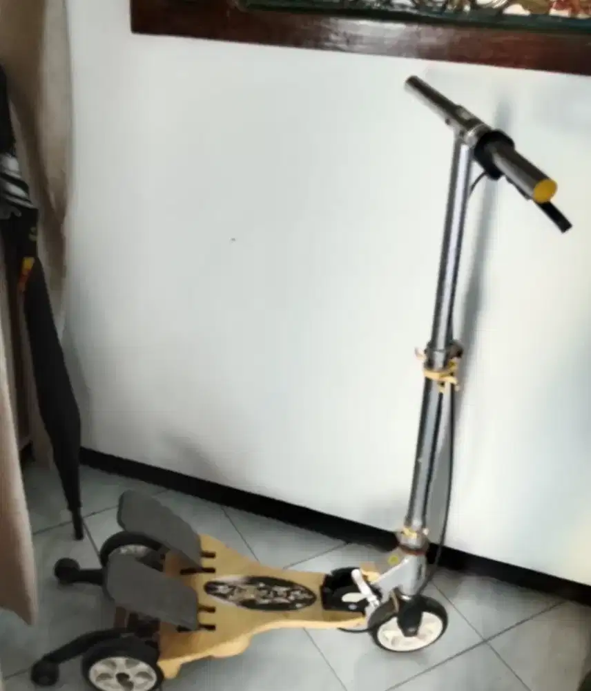 Jual scooter anak pedal besi bekas. Perlu di perbaiki