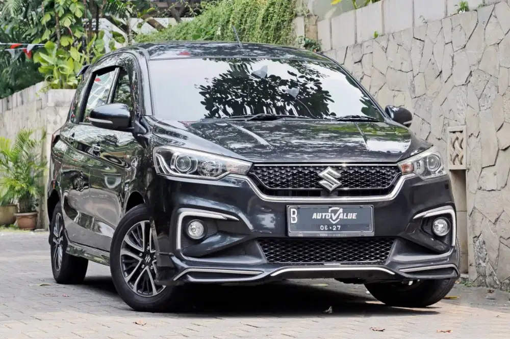 Ertiga Sport Hybrid (SS) AT 2022 Dp 30Jt