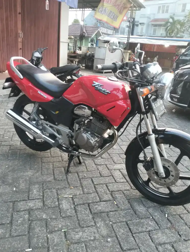 Honda Tiger CW 2005 Antik Istimewa