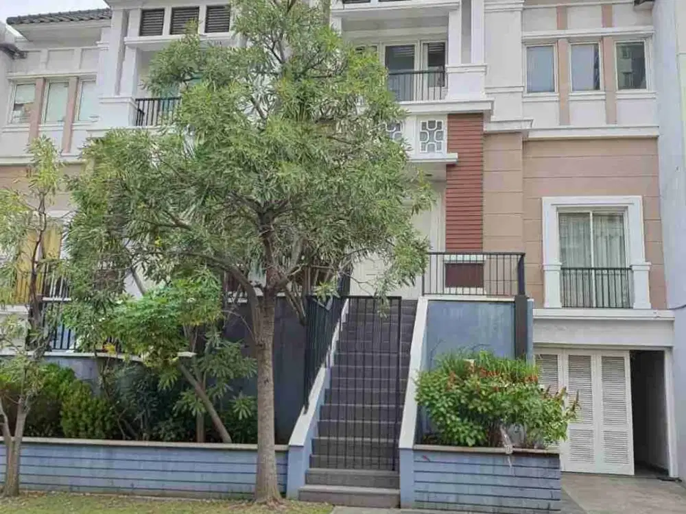 Rumah 3 Lantai Siap Huni di Villas Moi, Kelapa Gading, Jakarta Utara