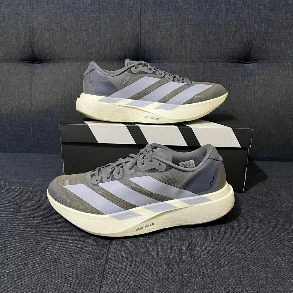 Sepatu Adidas Adizero EVO SL Grey White Size 44 2/3 Second Fullset