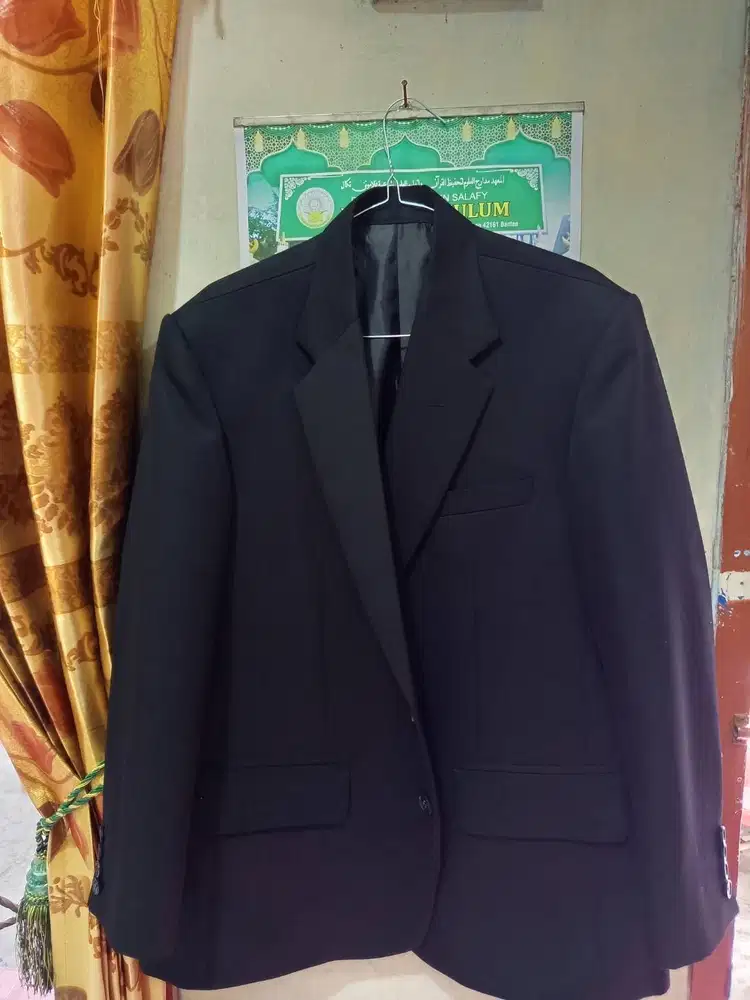 MR tailor Terima pesanan, jas, safari, pdu, pdh, jasko, jasket, dll.