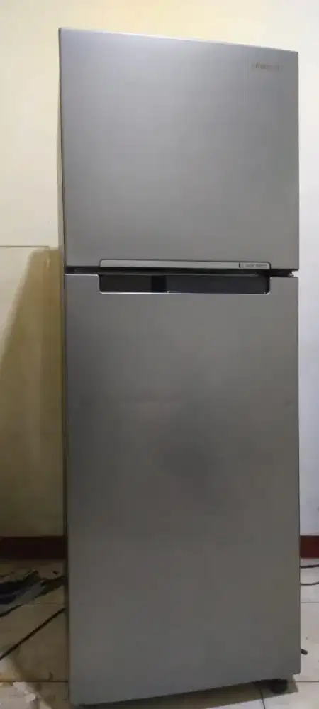 Kulkas 2 pintu Inverter