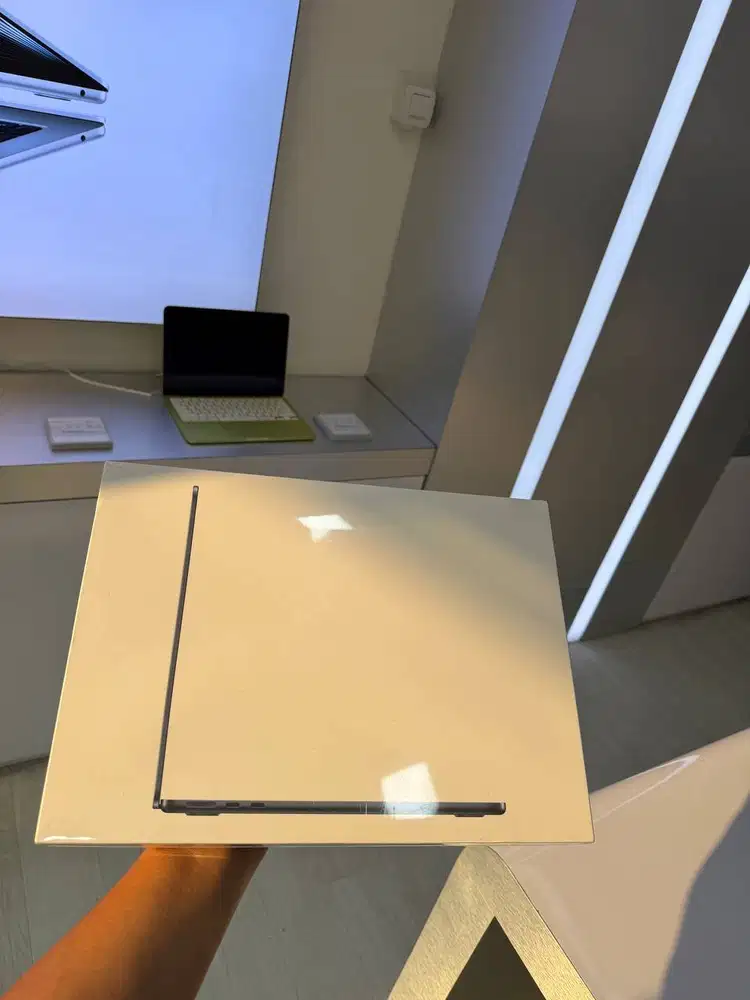 MACBOOK AIR M2 8/512 RESMI NEW!!!