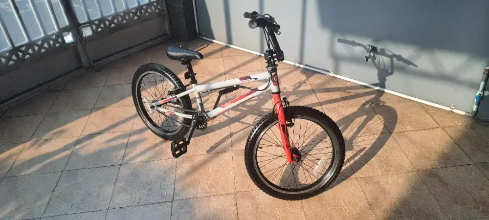 DIJUAL Sepeda BMX Pacific Revolt Rotor 20 Inci - Kondisi Sangat Mulus