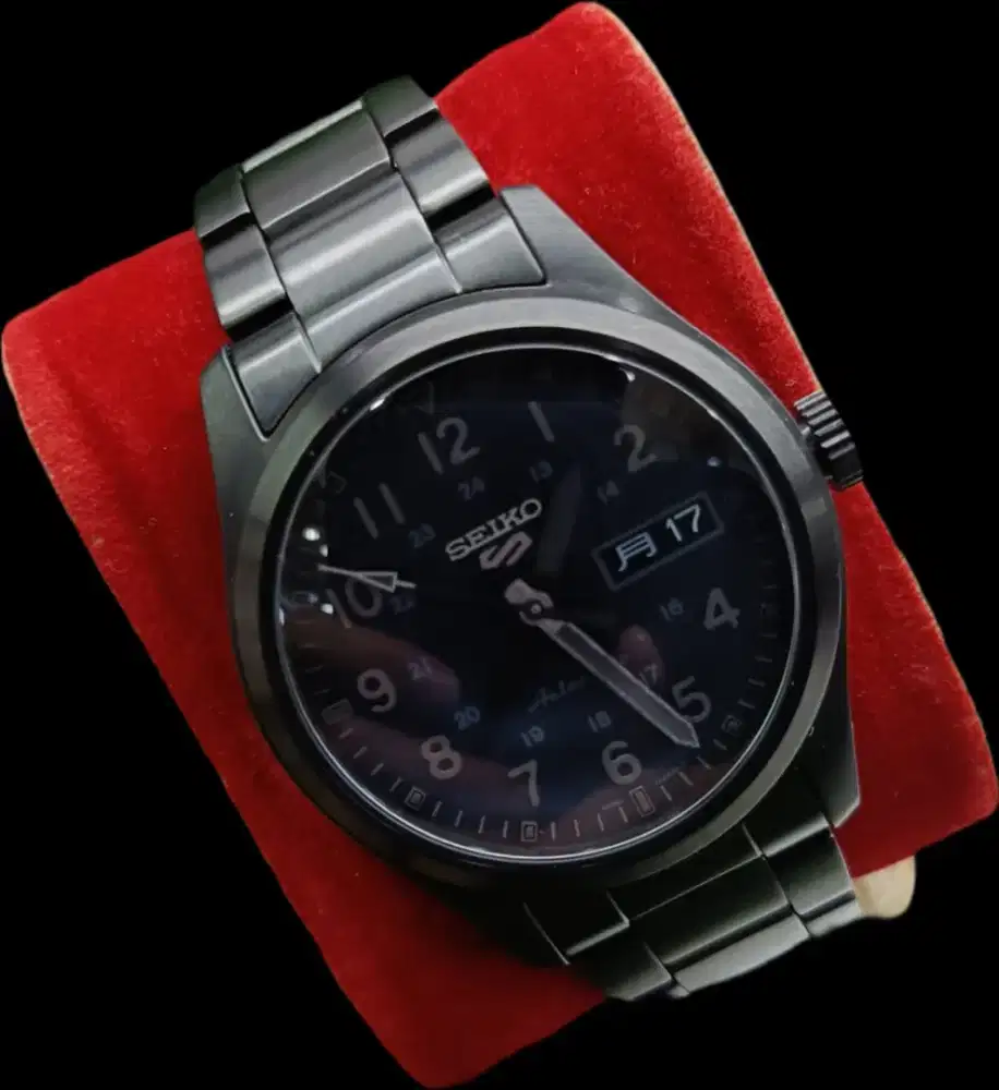 Seiko 5 Sports Field Street Black Dial Original